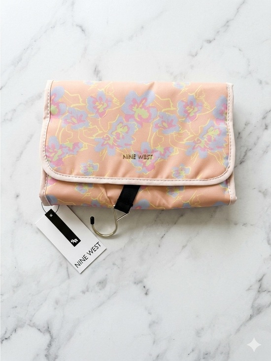 Nine West Other - Nine West Pink Floral Hanging Jewelry Roll